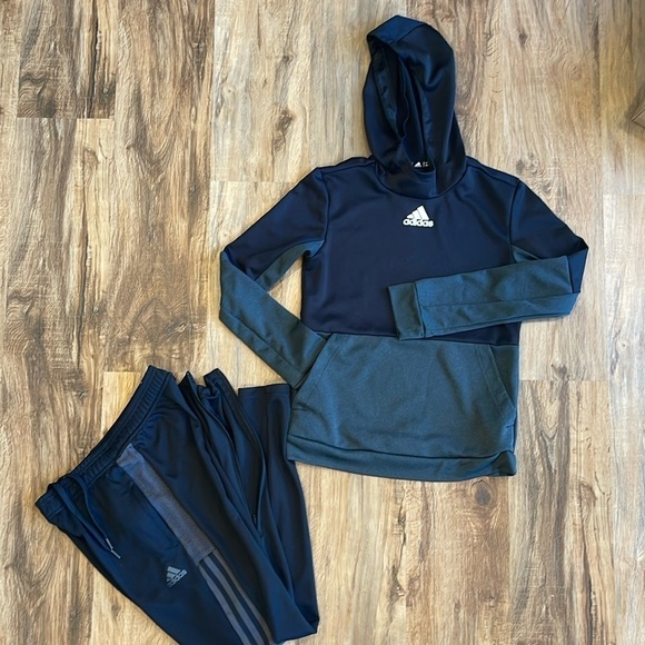 2 pieces Adidas Hoodie Sweatshirt /Adidas Warm Up Pants. XS (Not a matching set) - Picture 1 of 9